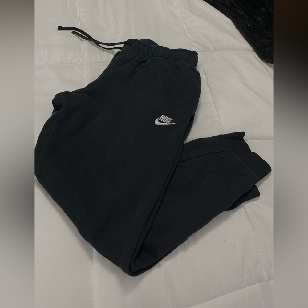WOMENS nike joggers medium